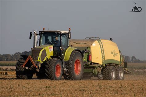 Foto Claas Axion 820 1536429