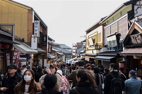 Kyoto’s Ninenzaka and Sannenzaka, Walking Through Ancient Alleys