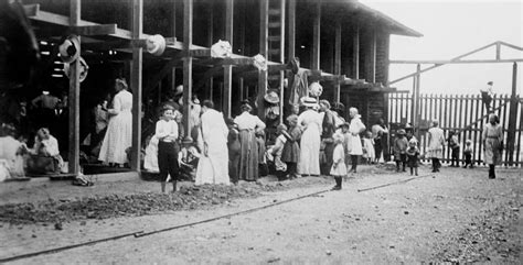 Mormon Refugees From The Mexican Revolution Living In An El Paso