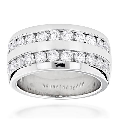 Platinum Round Diamond Mens Wedding Ring 208ct 013144