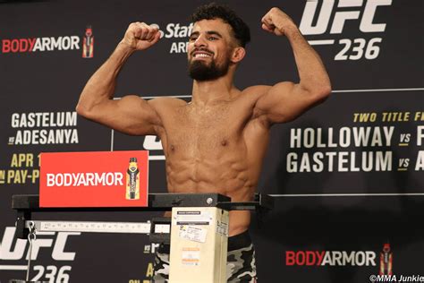 Khalid Taha Ufc 236 Ceremonial Weigh Ins Mma Junkie