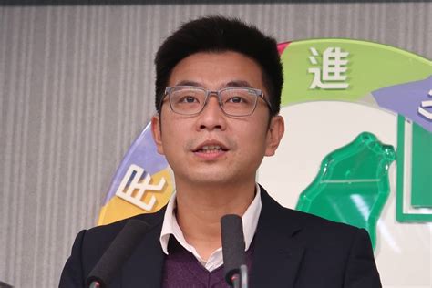 藍中常會邀彭文正 民進黨：國民黨沒路可以走了？ 新頭殼 Line Today