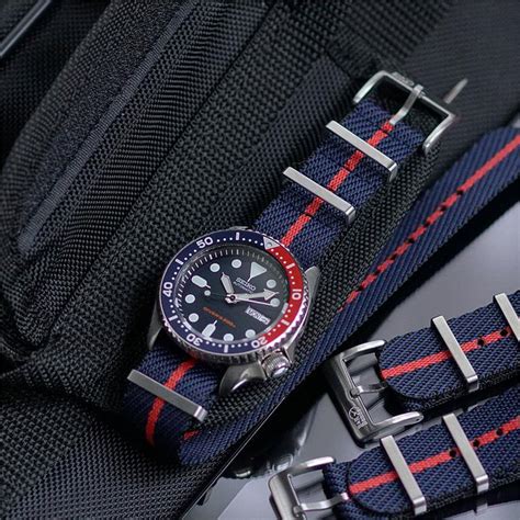 22mm Hybrid X Red Woven Fabric Nato Style Watch Strap B And R Bands