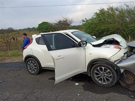 Brutal Choque En Carretera A Las Barrillas Deja Dos Heridos