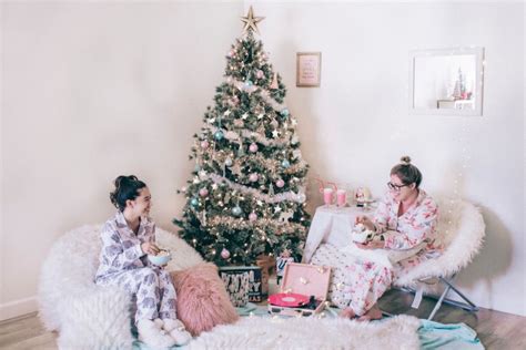 Pbteen Cozy Christmas Slumber Party With Images Slumber Parties