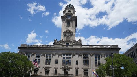 NJ court rejects Paterson effort to fire blind city planner
