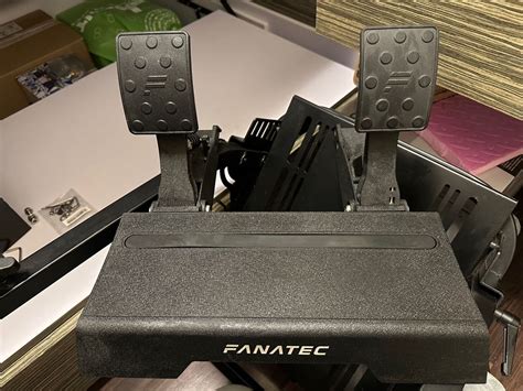 Fanatec CSL Elite Pedals V1 loadcell 電腦科技 電腦周邊及配件 其他 Carousell