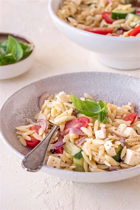 Schneller Kritharaki Salat Mit Feta Griechischer Nudelsalat