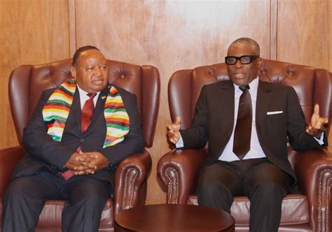 S E Nguema Obiang Mangue Llega A Harare Para Asistir A La Investidura