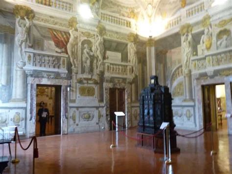 Pitti Palace And Boboli Gardens Private Tour Getyourguide