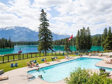 12 Best Hotels in Jasper National Park | U.S. News Travel