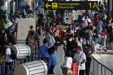 Jelang Puncak Arus Mudik Bandara Internasional Soekarno Hatta Mulai