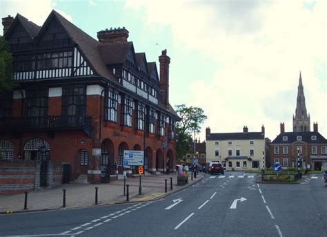 Newark Notts The Ossington © David Hallam Jones Geograph Britain