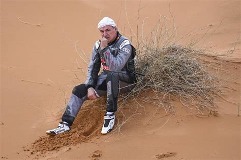 Rally Dakar 2023 Carlos Sainz Tiene Dos Vértebras Fracturadas Marca