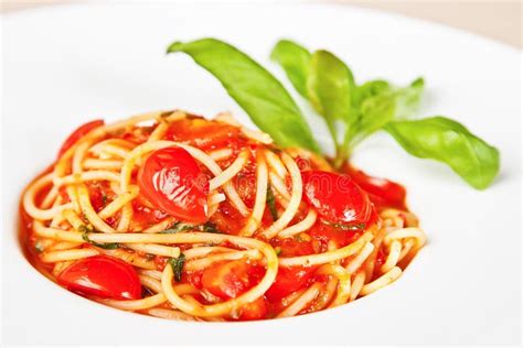 Linguine With Tomatoes Stock Photo Image Of Basil Kitchen 41022772