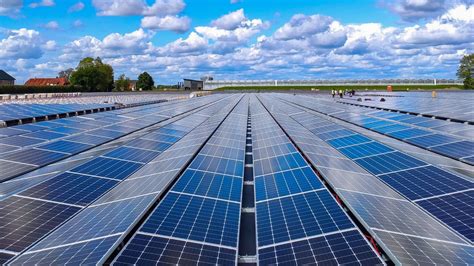 ¿cómo Es La Instalación De Placas Solares Industriales