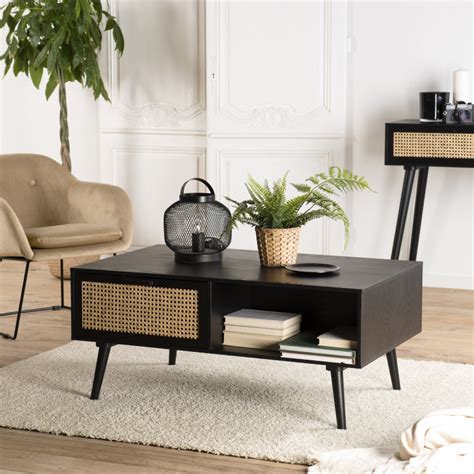 Table Basse Design Noire Avec Cannage En Rotin Et Espaces De Rangement