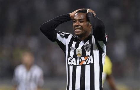 Robinho condenado a 9 años de cárcel por violar a una mujer