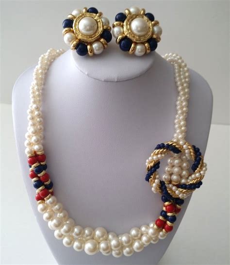 Vintage MARVELLA Gold Tone Faux Pearl Necklace Earrings and - Catawiki