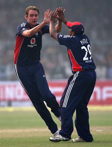 Stuart Broad Celebrates Bowling Suresh Raina Espncricinfo