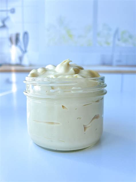 Homemade Mayo - The Modern Nonna