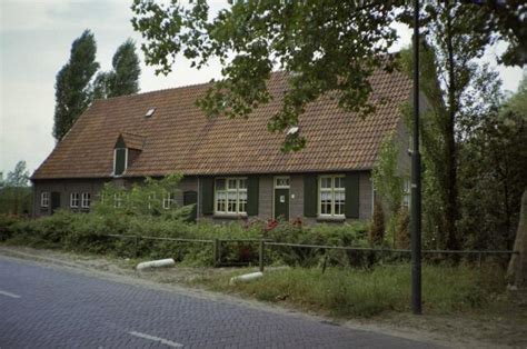 Boerderij Van W M Van Der Heijden Gebouwd In