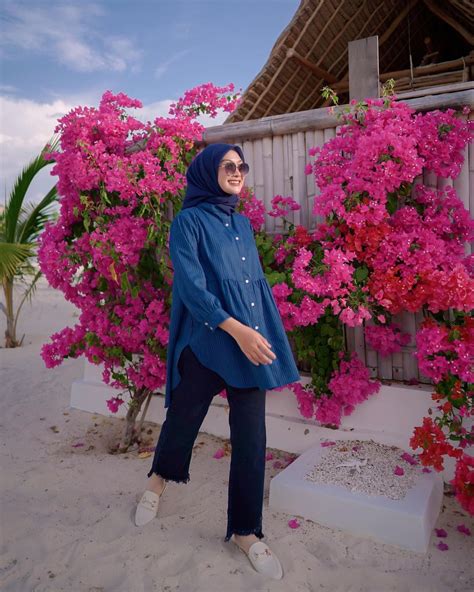 10 OOTD Kombinasi Baju Warna Biru Yang Bagus Untuk Hijaber Blog