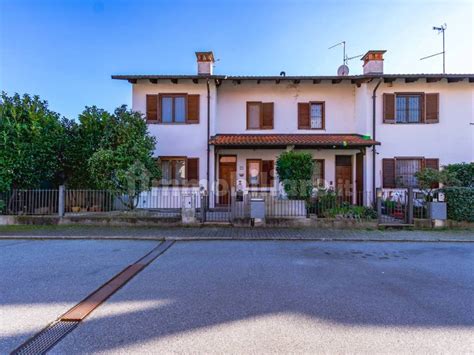 Vendita Villa A Schiera In Via Quintino Sella Quaregna Cerreto