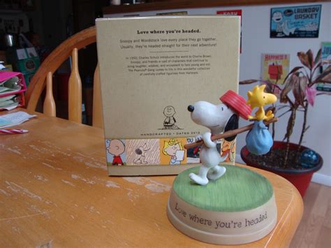 Hallmark Peanuts Gallery Figurine 2013 Snoopy Woodstock Love Where You