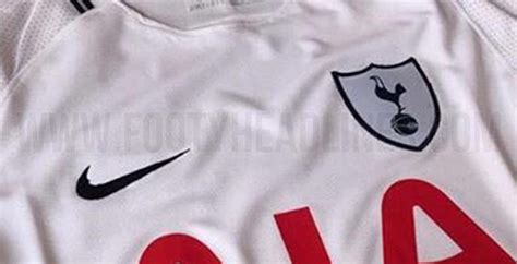 Tottenham 17 18 Home Kit