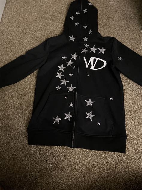 An Ordinary Human With Extraordinary Dreams Hoodie 3