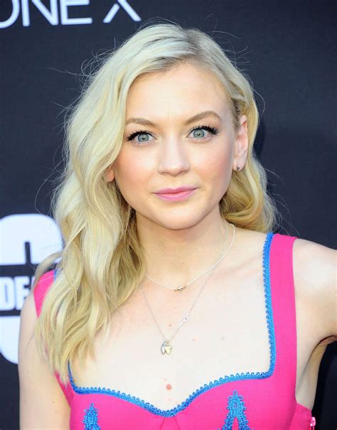 Emily Kinney The Walking Dead 100th Episode Premiere And Party 01