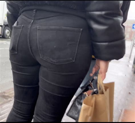 Future Wide Hipped Milf Pawg In The Making Tight Jeans Forum