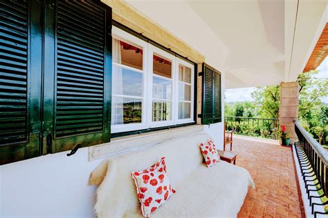 vila emilia quatro anas