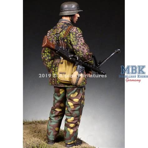 MG Gunner 12 Waffen SS Div HJ 1 35