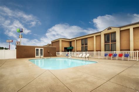 Holiday Inn Express Marshfield, an IHG Hotel Marshfield, Missouri, US ...