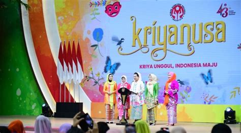 Ibu Iriana Resmi Buka Kriyanusa Pameran Kerajinan Nusantara