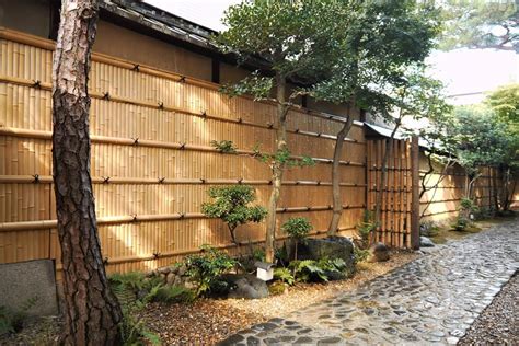 Japanese Bamboo Fence S History And Application Onethatch