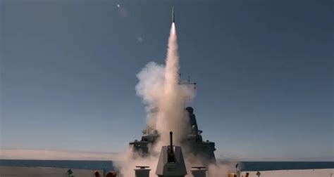 Australian Navy Conducts Test-Fire of ESSM Missile