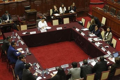 Comisión De Constitución Suspendió Debate De Reforma Constitucional Que