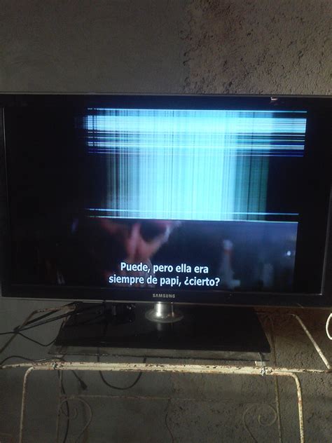 TV Samsung UN32D4000NDxzp Pantalla Con Rayas Horizontales En La Parte