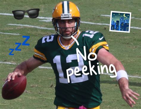 Aaron Rodgers Is Using A Four Day Darkness Retreat To Decide Whether