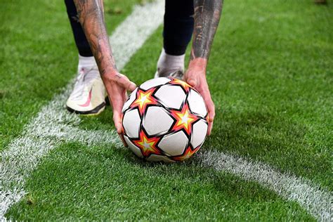 Foot Européen La lucarne d Evry part en tournée une idée de génie