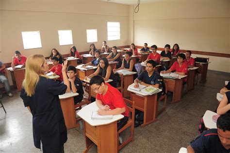 Ufam lança edital 30 vagas de mestrado em Letras para professores