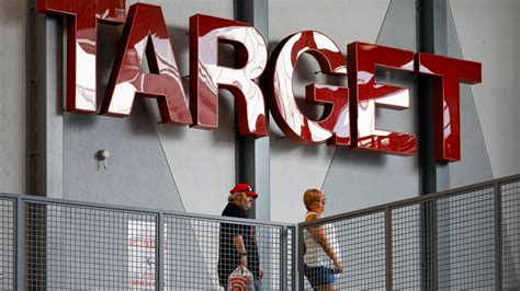 Why ‘Soft Landing’ Optimists Shouldn’t Celebrate Just Yet - The New