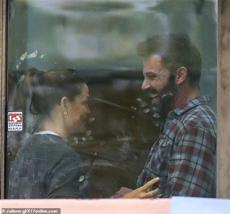 Ben Affleck And Jennifer Garner Look Like The Happiest Exes In