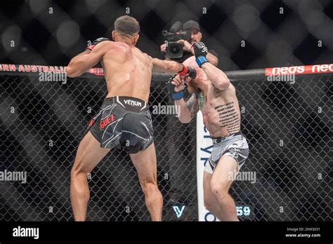 Perth Australia February L R Yair Rodriguez Punches Josh