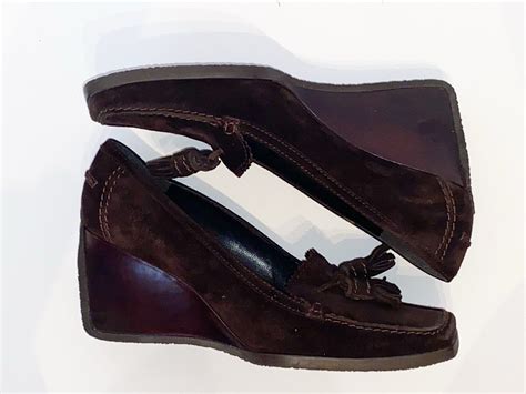 Stuart Weitzman Suede Tassel Loafer Womens Sz 7 Shoes Gem