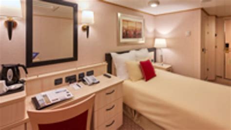 Queen Elizabeth Cabins Staterooms And Suite Pictures Cunard Line Queen