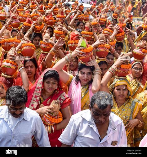 New Delhi India April Women With Kalash On Head During